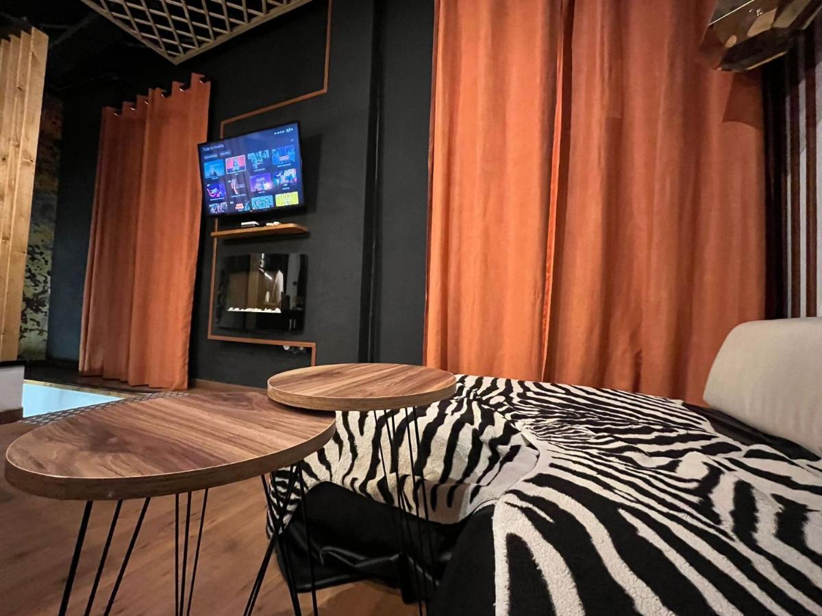 Apartmán Chic4 Luxury Gran Via Madrid Exteriér fotografie