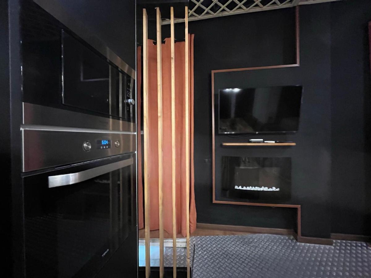 Apartmán Chic4 Luxury Gran Via Madrid Exteriér fotografie