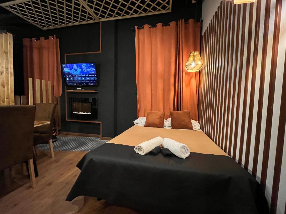 Apartmán Chic4 Luxury Gran Via Madrid Exteriér fotografie